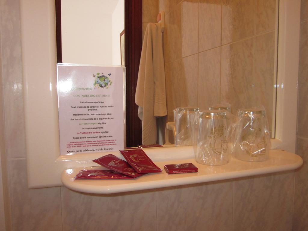 Habitaciones Lopez Azcona Noja Oda fotoğraf