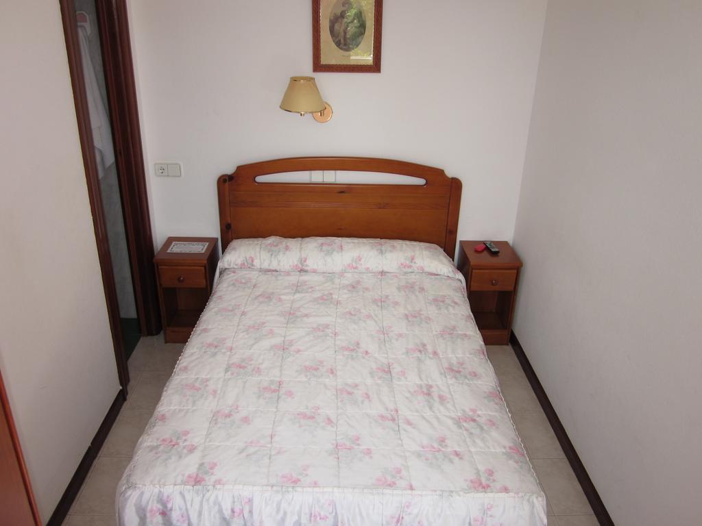 Habitaciones Lopez Azcona Noja Oda fotoğraf