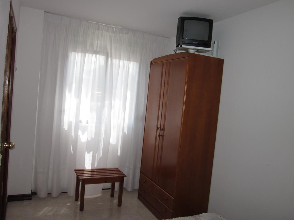 Habitaciones Lopez Azcona Noja Oda fotoğraf